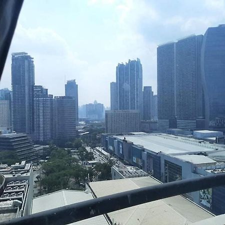 Spacious 2 Bedroom Unit With Pool Manila Bagian luar foto